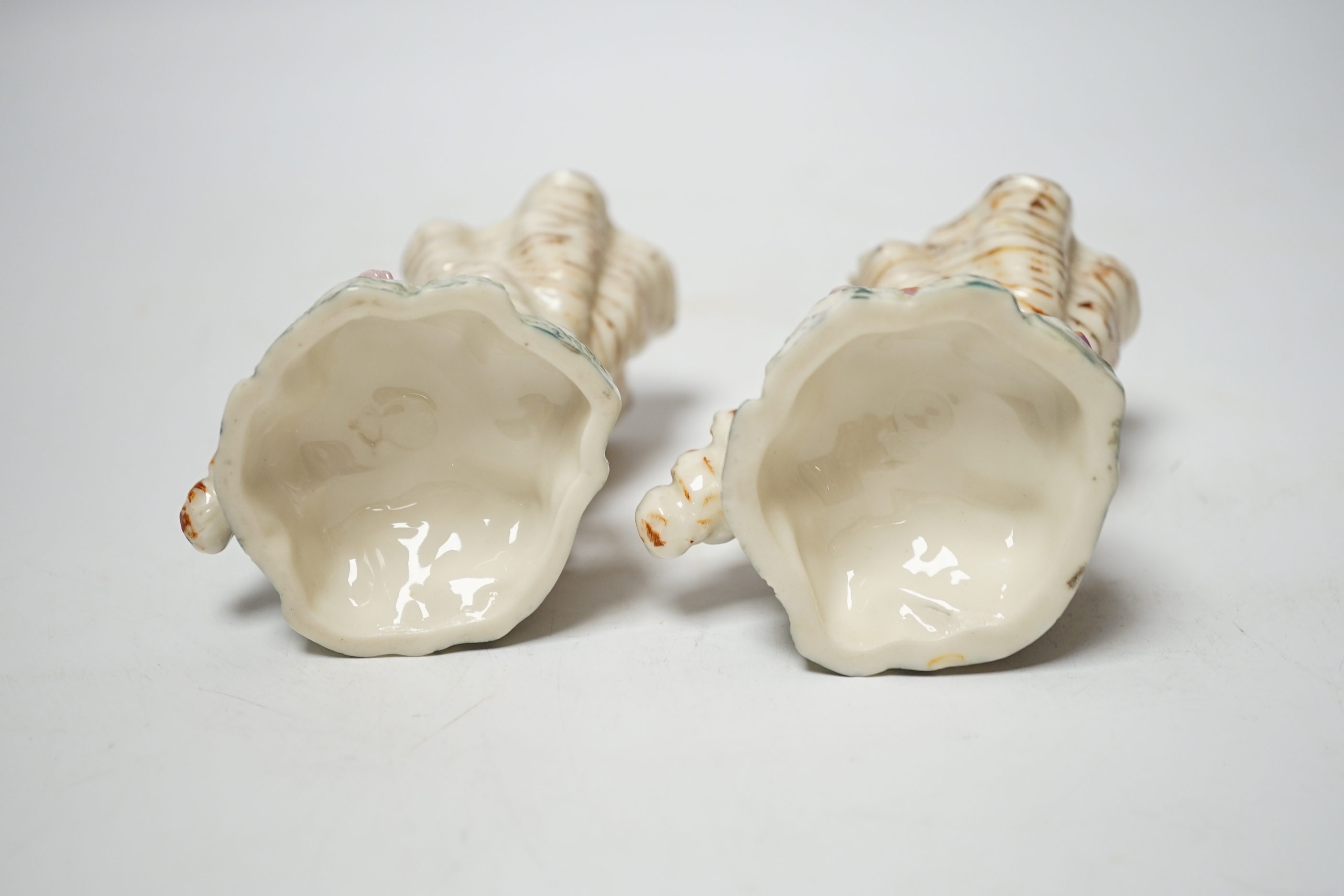 A pair of 19th century Royal Worcester ‘shell’ vases, 10cm